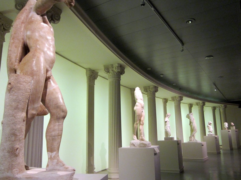 2011 Rückkehr der Götter - Kunsthalle Leoben © Winter Artservice