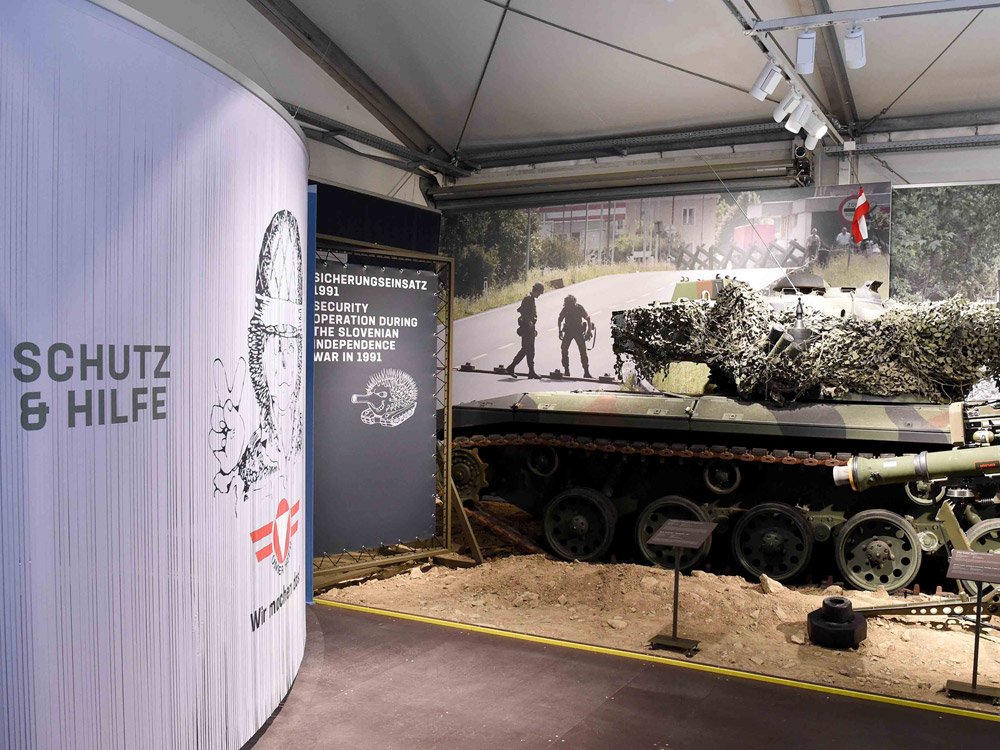 2018 – Schutz und Hilfe – Heeresgeschichtliche Museum © HBF Franz Hartl