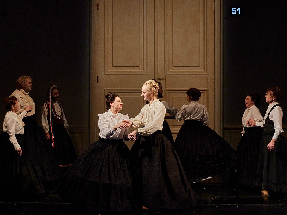 2022 - Volkstheater - Ach, Sisi © Volkstheater/Marcel Urlaub