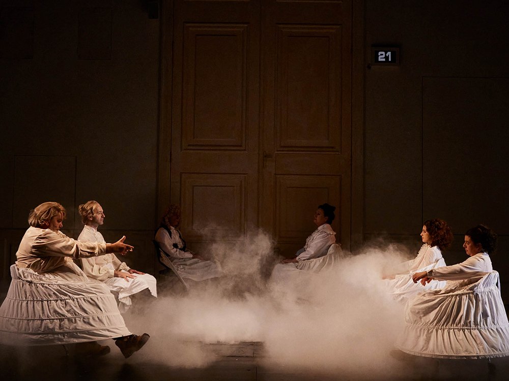 2022 - Volkstheater - Ach, Sisi © Volkstheater/Marcel Urlaub