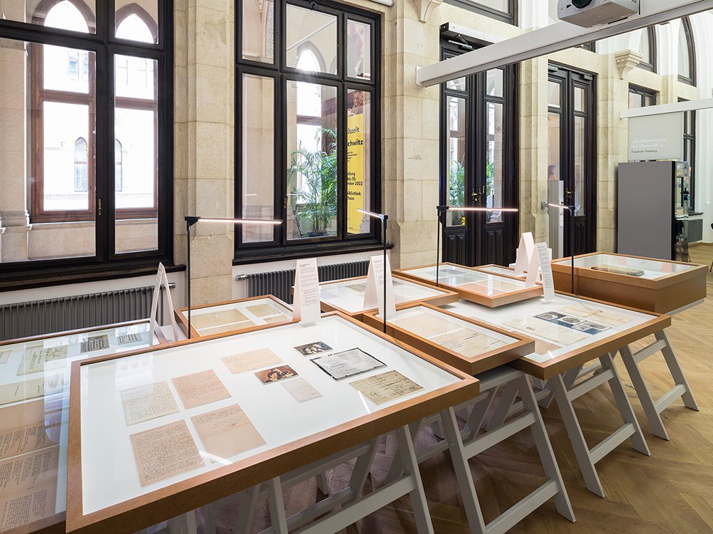 2022 – Wienbibliothek im Rathaus – Die Hochzeit von Auschwitz © Christoph Panzer
